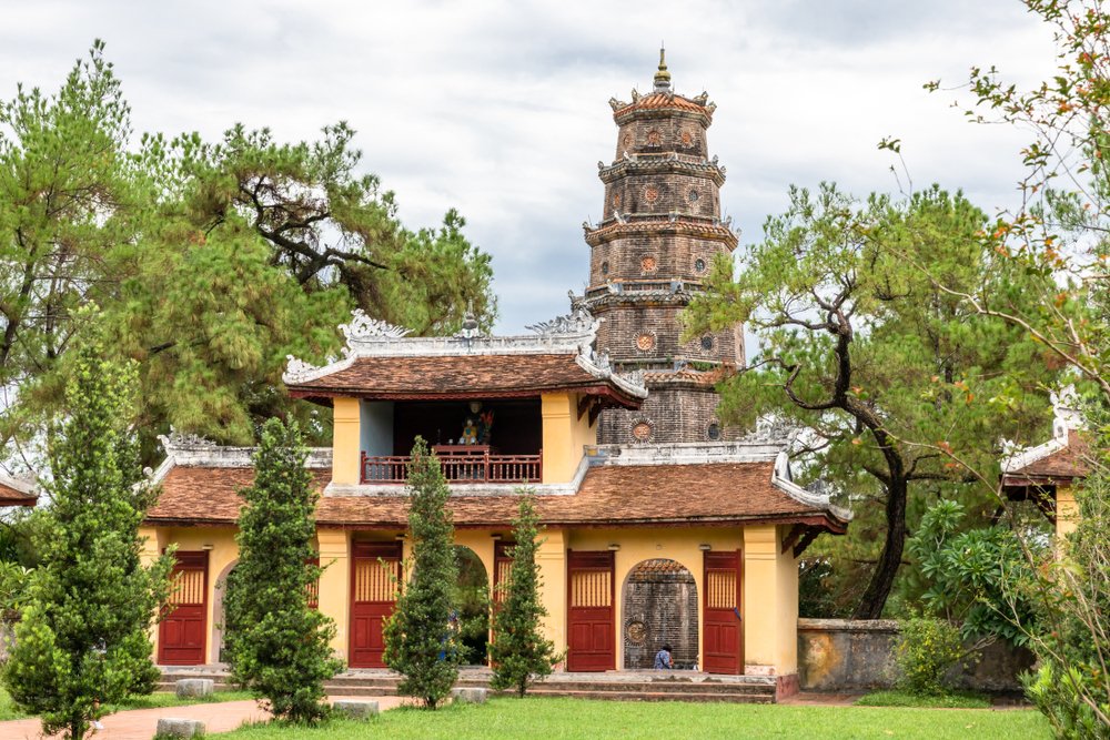 Top 13 most beautiful pagodas in Vietnam