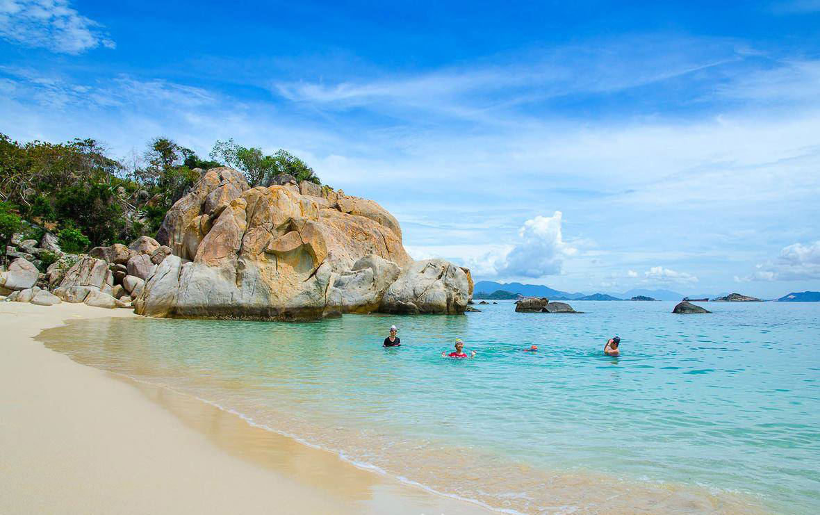 Top 8 most beautiful beaches in Vietnam