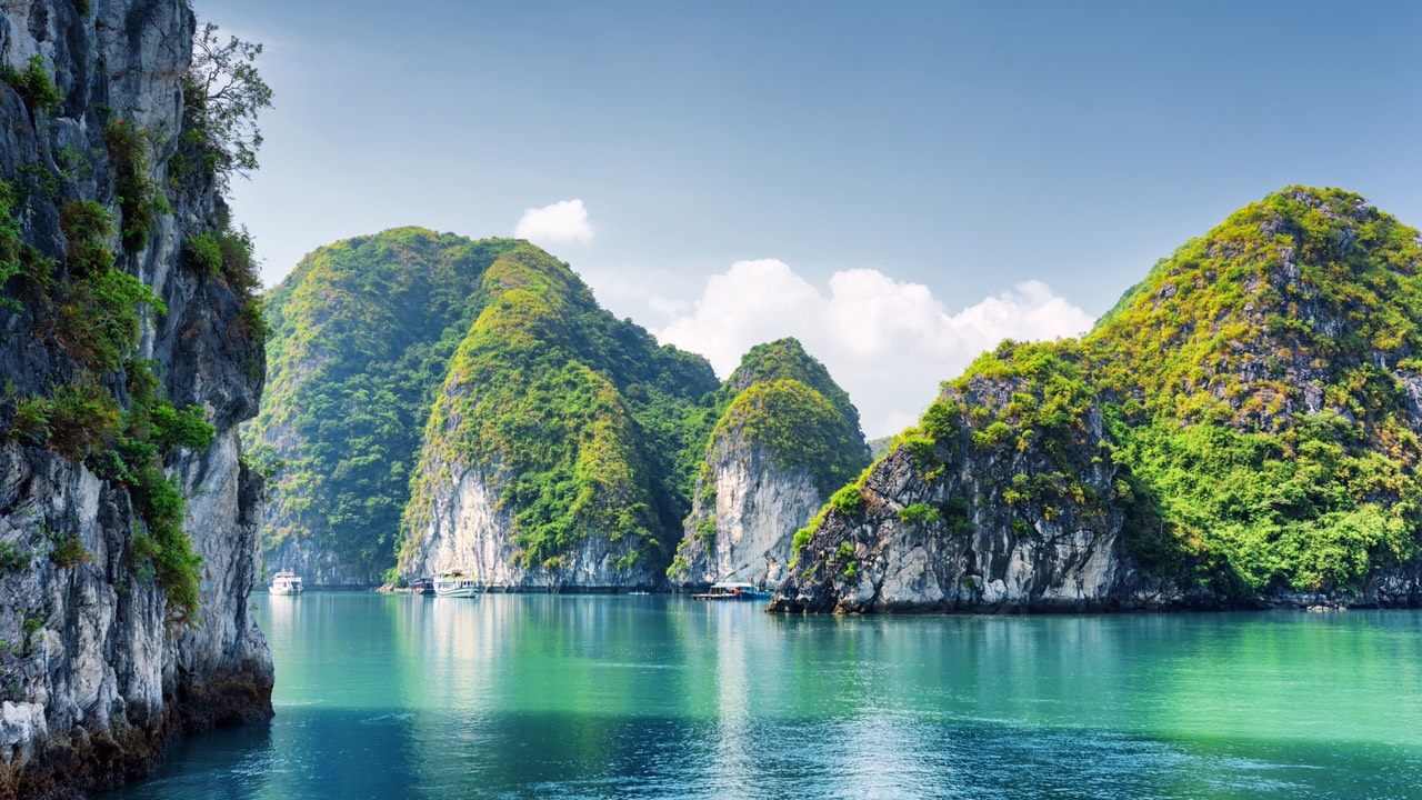 Top 8 must-see destinations in Vietnam